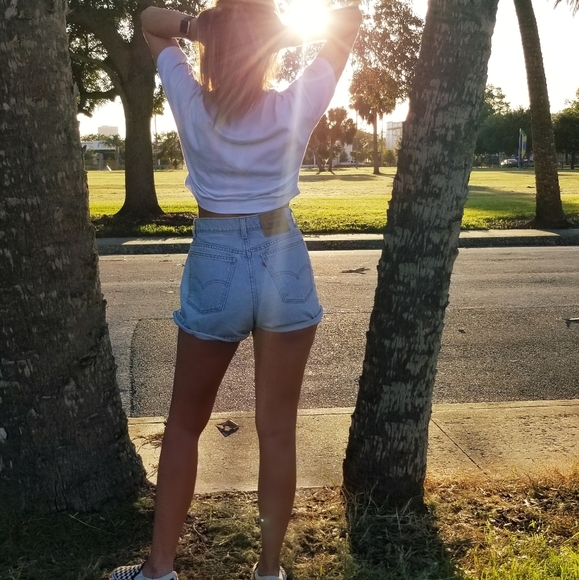 💕Meet Your Posher💕 - Picture 5 of 16